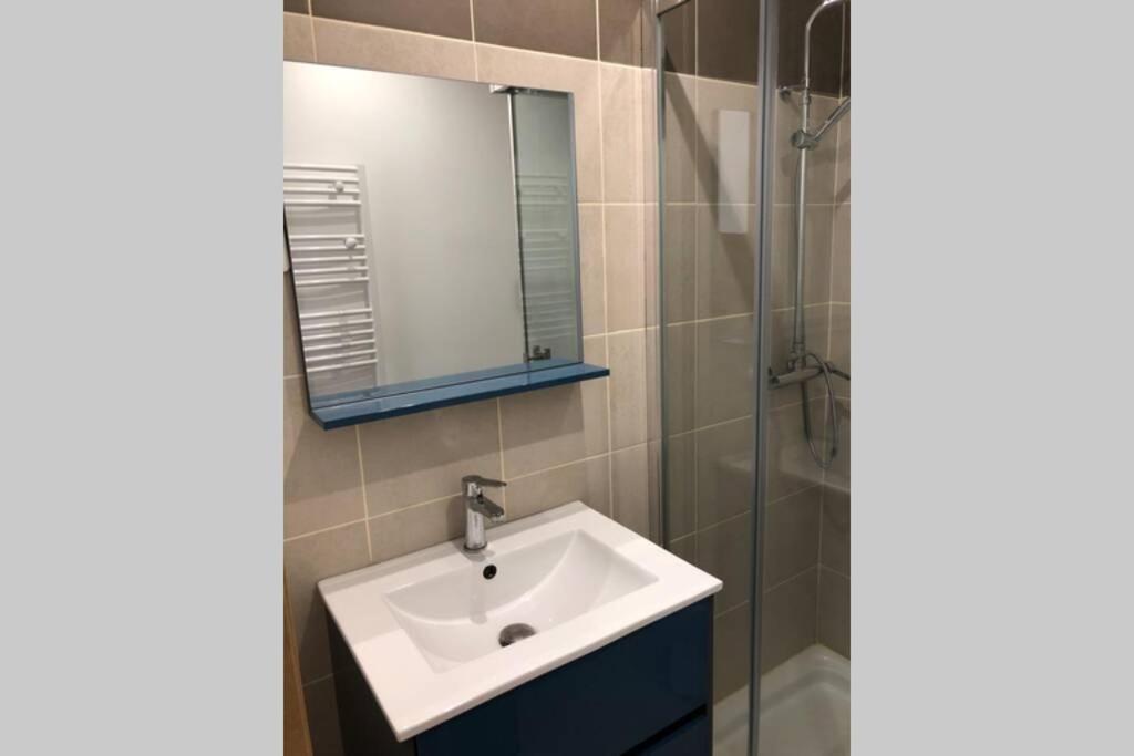 Appartement Au Calme Dans Un Espace Arbore Tourrettes-sur-Loup Exterior foto