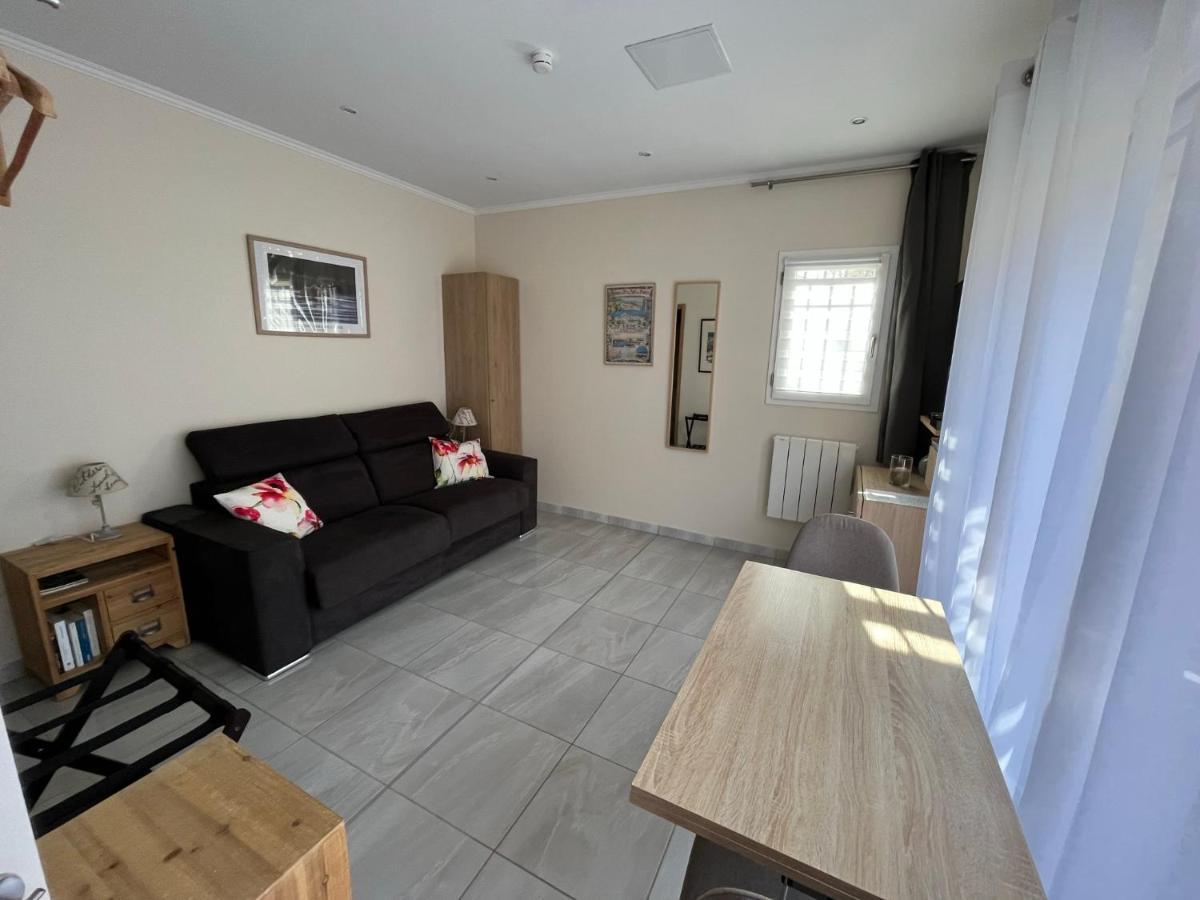 Appartement Au Calme Dans Un Espace Arbore Tourrettes-sur-Loup Exterior foto